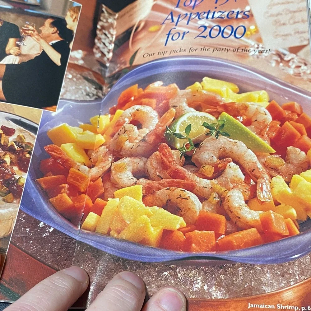Betty Crocker Festive holiday cookbook magazine Recipe Collection